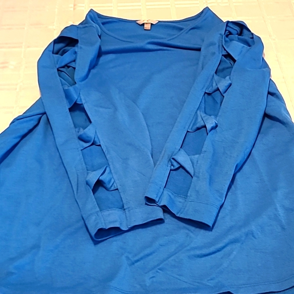 Womens 2X open sleeve blouse